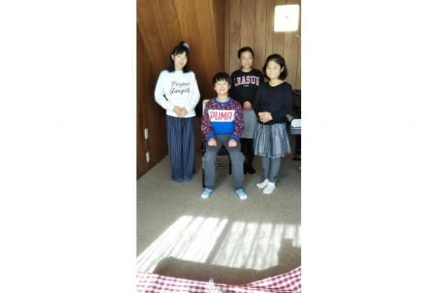 女の子に囲まれて(*^^*)